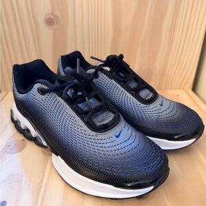 Nike Kids Sneakers - Black and Blue